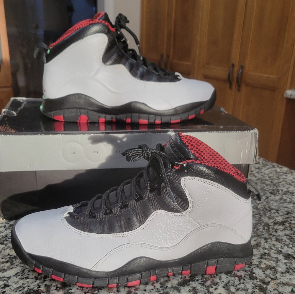 Jordan 10 Retro  OG 'Chicago Bulls' (2012)